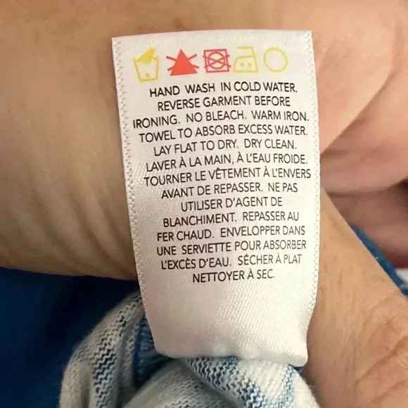 Hatley Nellie Dress with fleur de lis pattern size M - Picture 4 of 9